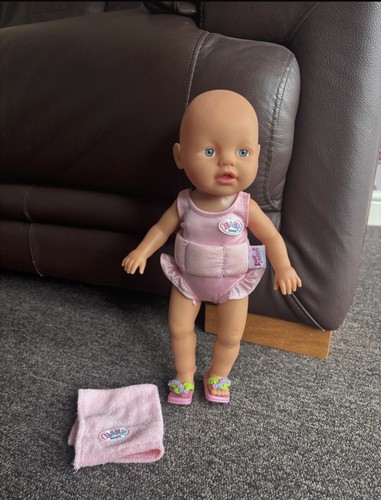 Little baby born - baby, mummy